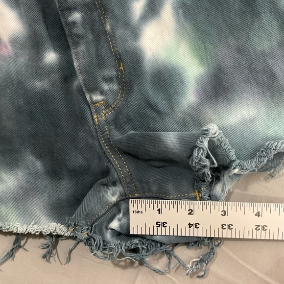PacSun Shorts Womens 24 High Rise Festival Tie Dye Denim Blue Green Cut Offs - Picture 7 of 10